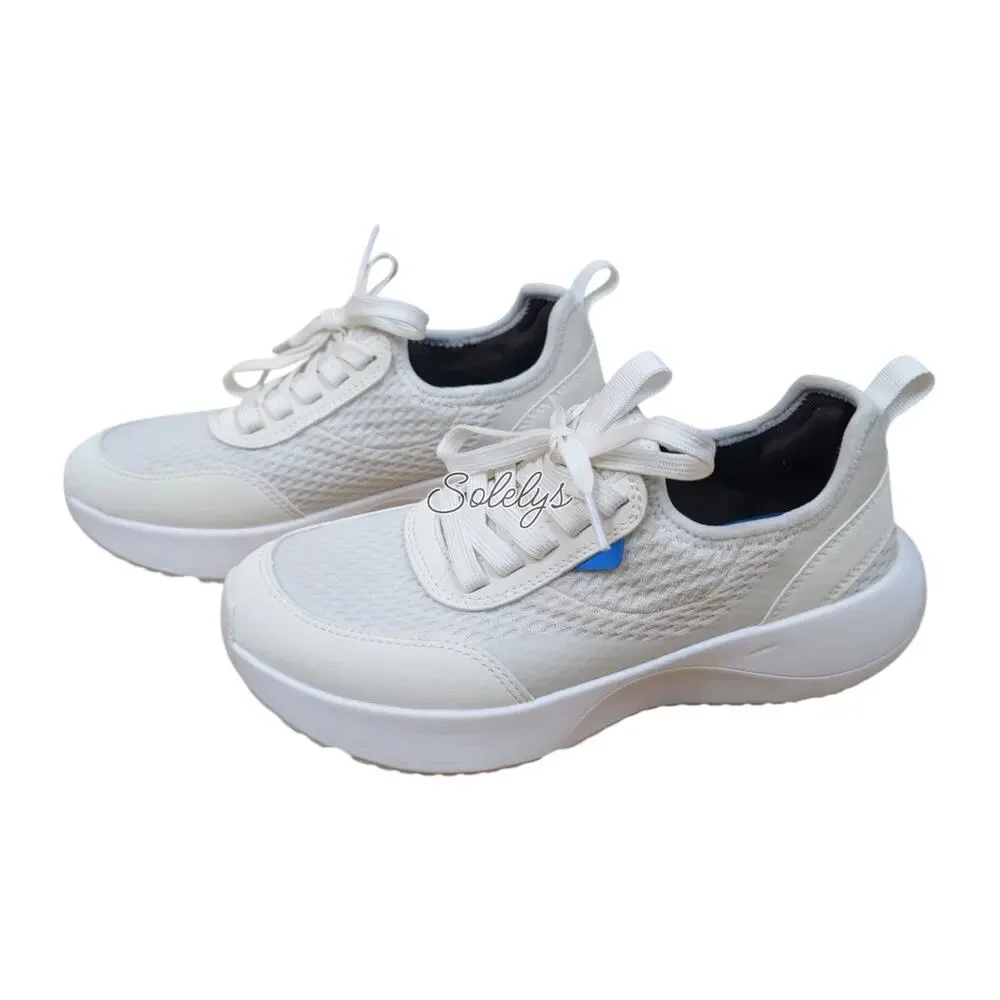 Vessi Pacific Womens 7 White Waterproof DymaTex Knit Lace Up Lightweight Sneaker